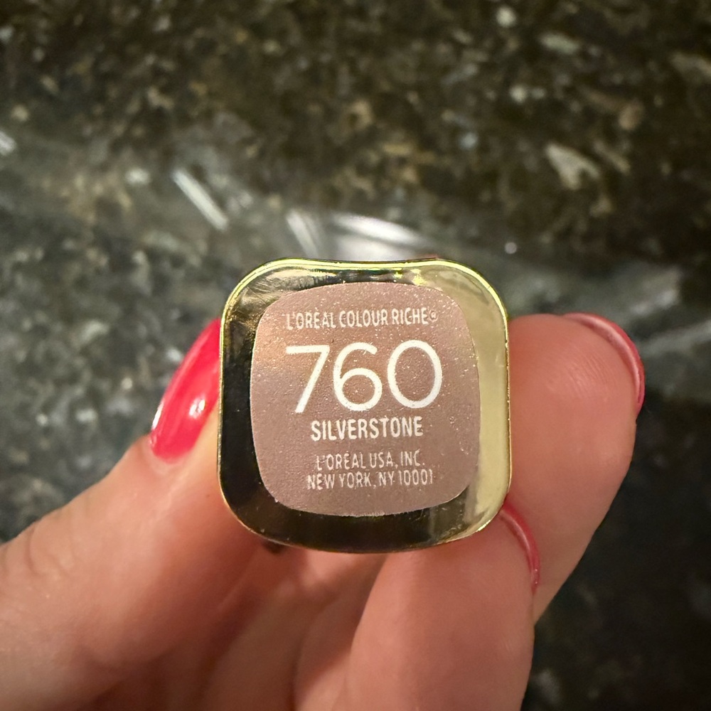 L'Oreal Satin Silverstone - Picture 3 of 4